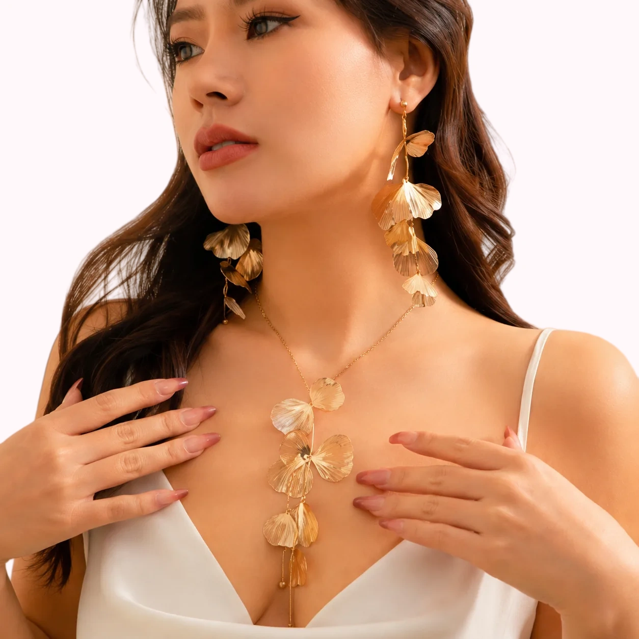 Gold Floral Necklace & Earrings Set